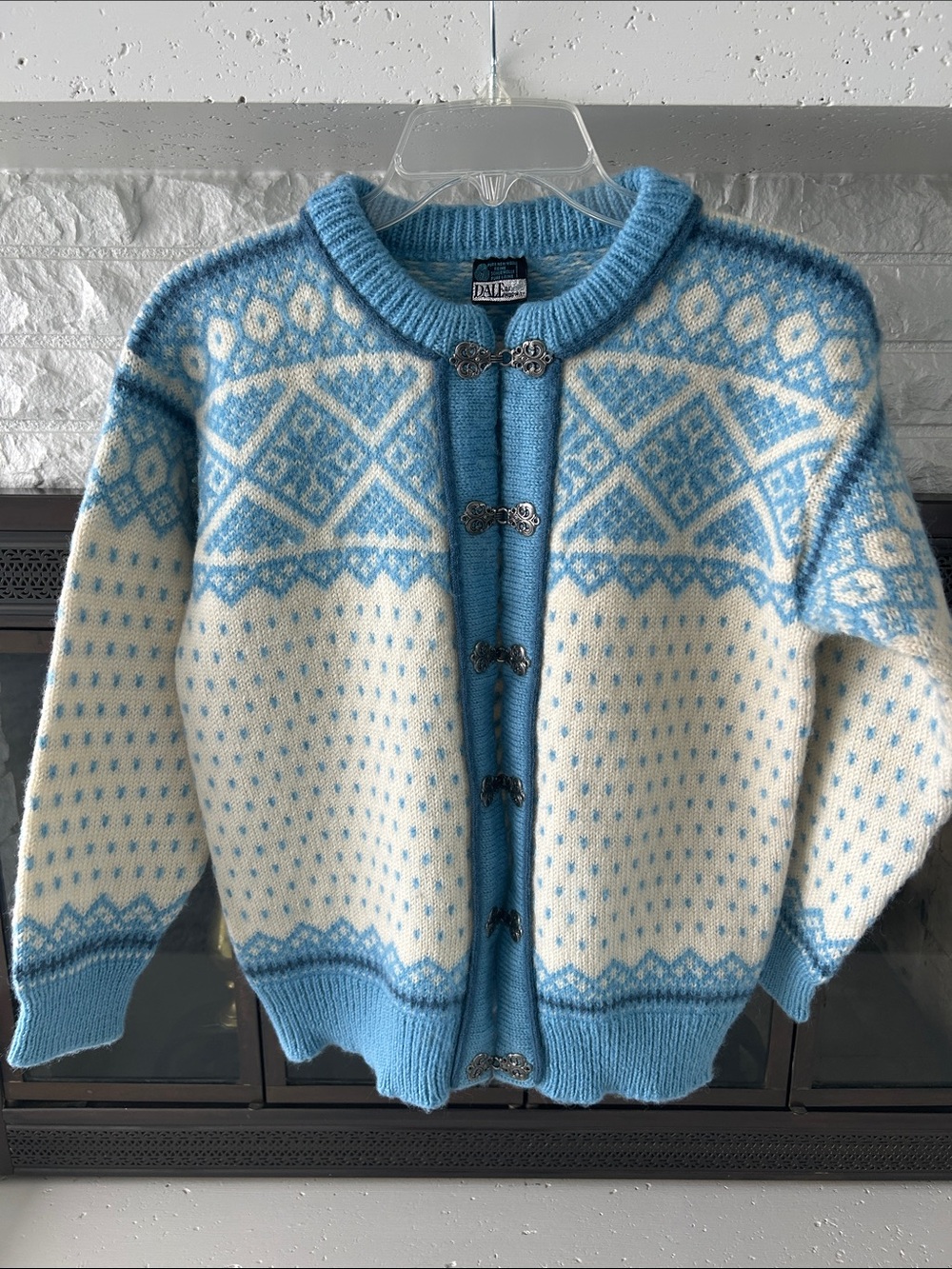 Dale of Norway Women’s Light Blue Cream Fair Isle Nordic Wool Cardigan sweater